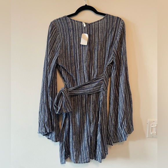 Sage (from Mendocino) Blue and White Striped Shorts Romper, Size Large. - Picture 4 of 7